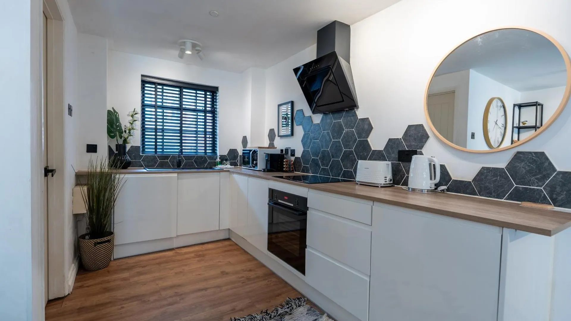 Ultra Modern Studio Apartment, In Central Exeter United Kingdom