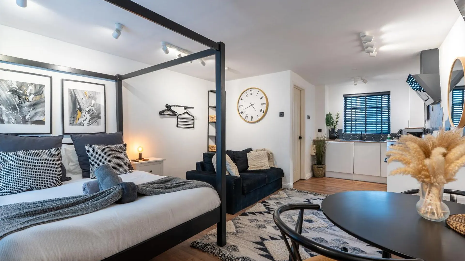 Apartment Ultra Modern Studio Apartment, In Central Exeter